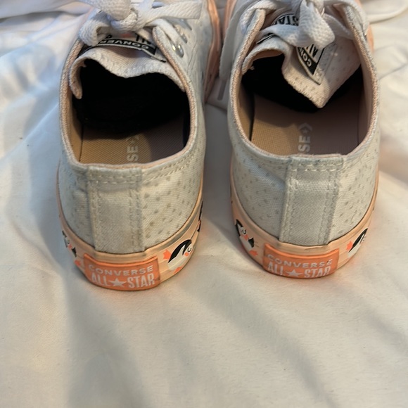 Last Call!! Converse All Stars Penguins size 3 - Picture 3 of 8